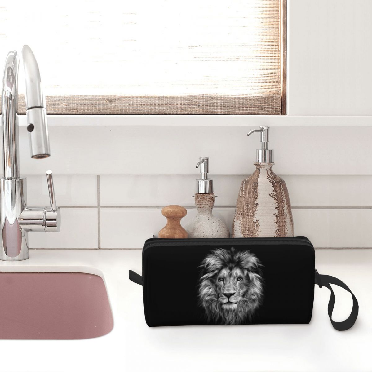 حافظة أقلام على شكل وجه أسد أف - مراجعة Lion Stationery & Office Supply(Kunshan)Co.Ltd وسعره