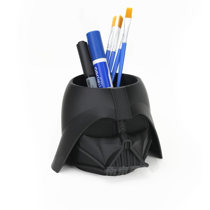 حامل أقلام على شكل شخصية دارث  - مراجعة Stationery Supplier وسعره